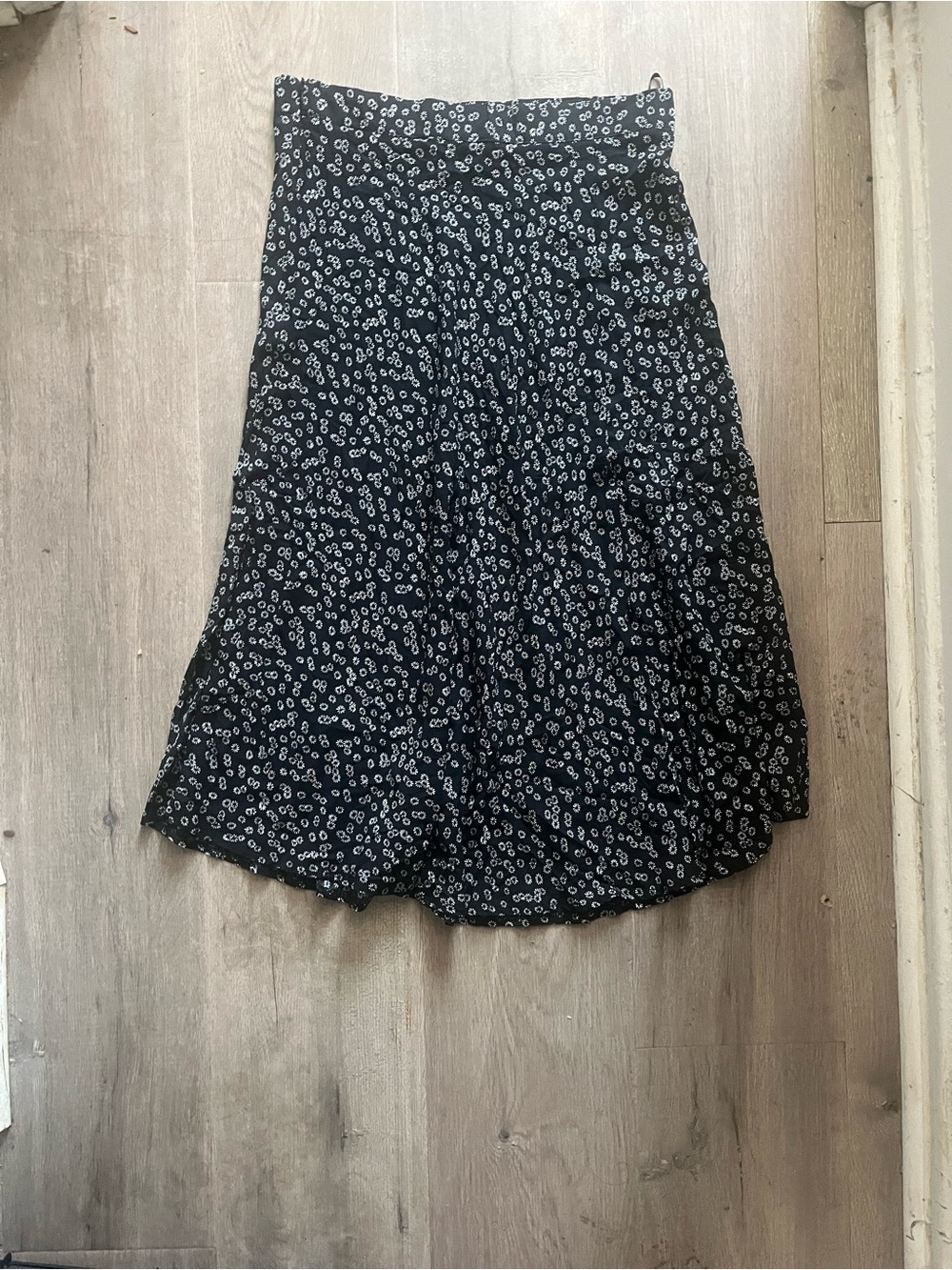 Black Floral Midi Skirt - Timeless Everyday Style